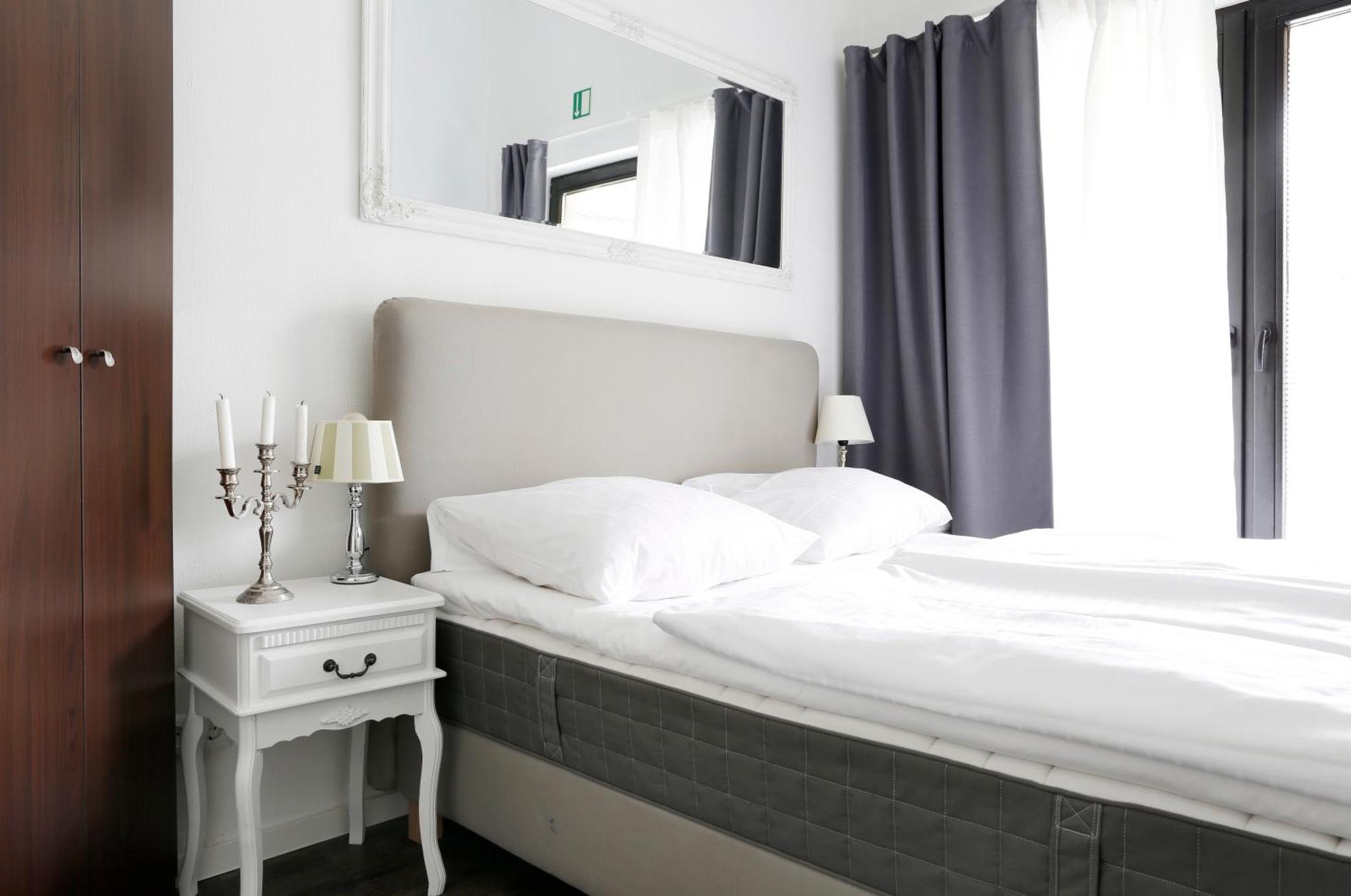 Nieb By Rockchair Apartments L Superhost Status L 3 Bedrooms Boxspringbeds 3 Bathrooms In Center "Kurfuerstendamm" - Cozy Family & Business Flair Welcomes You! Berlin Exterior photo
